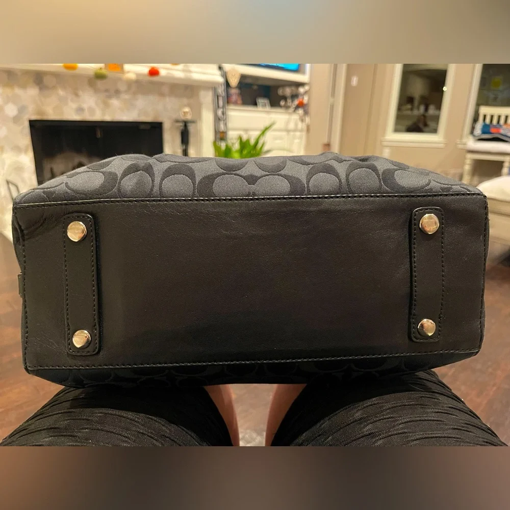 COACH Ashley Signature Satchel in black. EUC - Picture 10 of 17